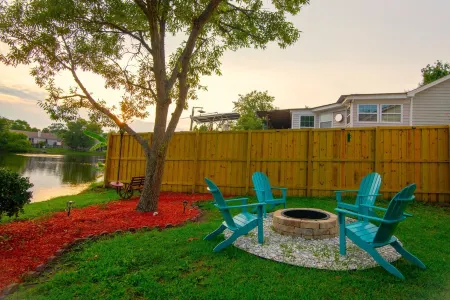 Lakefront Retreat near Tybee Beach &  Savannah Downtown with high speed WiFi