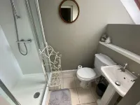 Cosy cottage located 25 minutes from Edinburgh City Centre のホテル