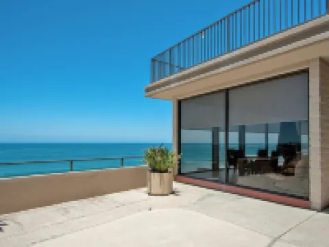 NEW! Modern Coastal New-Build Home With Private Beach Access in Gated Community Hotel di Solana Beach