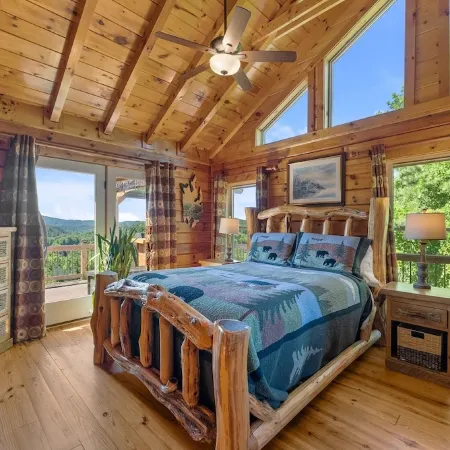 🌄Sleeps up to 16 🌄 Pristine Mountain Views from Downtown Helen ⛰️