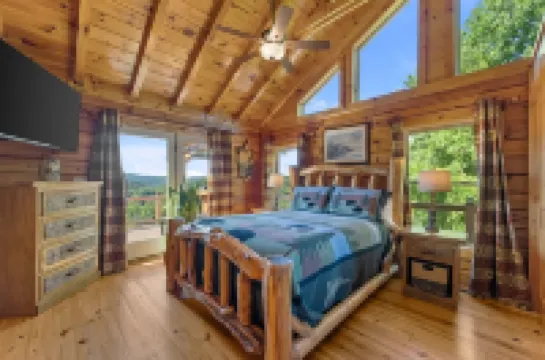 🌄Sleeps up to 16 🌄 Pristine Mountain Views from Downtown Helen ⛰️