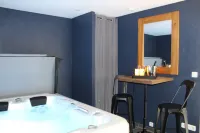Charming love room Althea