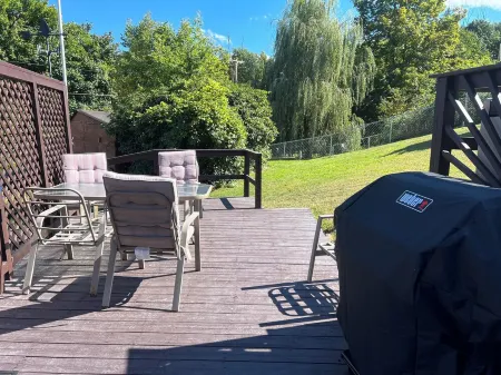 ‘The Gathering Place’ 3-Bedrm House. Between Kingston and Saugerties.