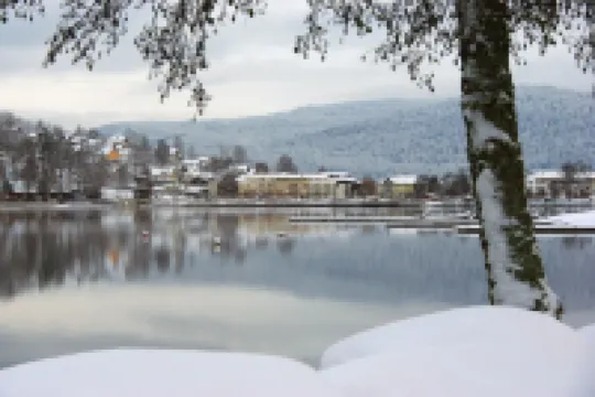 Studio apartment for 2 P - south facing balcony with lake classified  - center