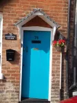 Kingfisher Riverside Cottage  호텔