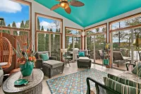 Beautiful and spacious lakefront home! Close to everything!
