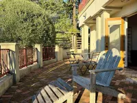 Quiet, Elegant Apartment with Beautiful Views of Terraced Garden