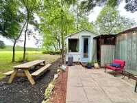 Couple's Cottage located on a private, serene equestrian farm! Hotels near Adena Golf and Country Club