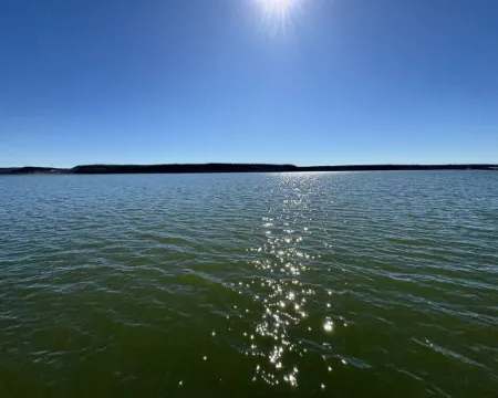 Amazing Views, Great Fishing and Huge Dock Make This the Perfect PK Get-Away. Hotels in Stephens County