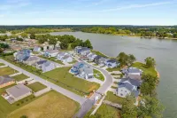 Lakeview Luxe - Lake Access + Pool