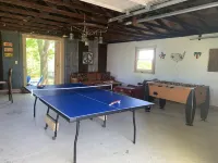 Farmhouse 80 Acres Rec Room Peddle Boat Lake Fishing Nature Trl 2 ml to Grafton