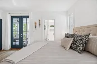 10% Discount for 7 Night Stays-5 Min Walk to Public Beach-Golf Cart Option-Pool