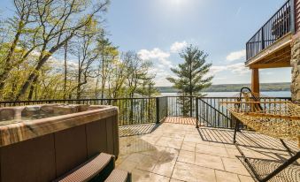 Spacious Seneca Lake Estate in - 0224u12000i3edn5tB906 R 339 206 R5 D