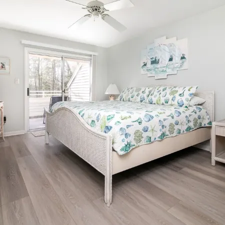 Cancellation Just Opened 8/1-8/8 for This Beautiful Totally Remodeled Townhouse!