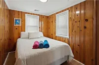 SEASIDE HEIGHTS COTTAGE-FRONT, 2 BEDROOMS, 1 BATH, SLEEPS 6 Hotels near Coin Castle