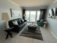 Penthouse 1 Bedroom with Beautiful Beach Views!