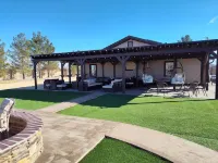 Rancho retreat: nightly rental . For event booking read description below.