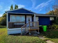 Your vacation starts here! Fully Furnished 3 bedroom home! Close to Ferry's! - 3-Star