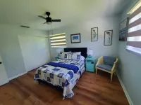 Family Home 15 min. from Fort Myers Beach & Sanibel Island. Hotels near Gulfcoast Coin & Jewelry