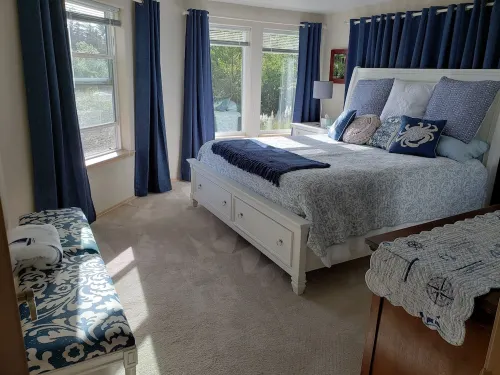 UNIQUE AND BEAUTIFUL , PRIME NORTH END LOCATION !!