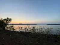 情侶湖畔小屋 - 4星級
