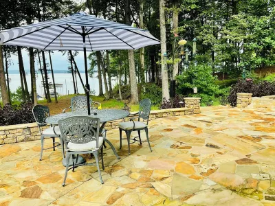 Admiral's Sandy Beach Chalet Hotel dekat Lake Lanier Islands