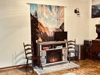 Cozy, Clean, and Private. Close to Yosemite
