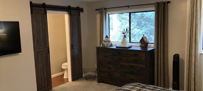 Hike, fish, swim & ski! Close to Grandfather Mountain, skiing & Linville Falls Hotels in Avery County
