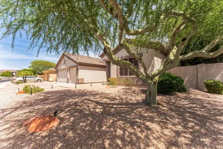 Upgraded and ready to use 3bed 2bath Отели рядом с достопримечательностью «The Legend at Arrowhead»