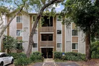 Short walk to the beach- 2BR, 2BA “Tranquility on Amelia"