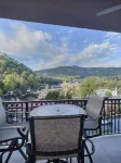 Escape to a Smoky Mountain Paradise: Book Your Dream Vacation Condo Today!