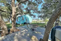 Super Cute! Coastal Bend Cottage! Book August & September Dates!