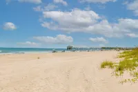 Nautical Paradise: 2B/2B 4th Floor Direct Ocean View