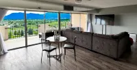 Amazing Views - 1-bedroom condo in Colorado Springs with AC, WiFi