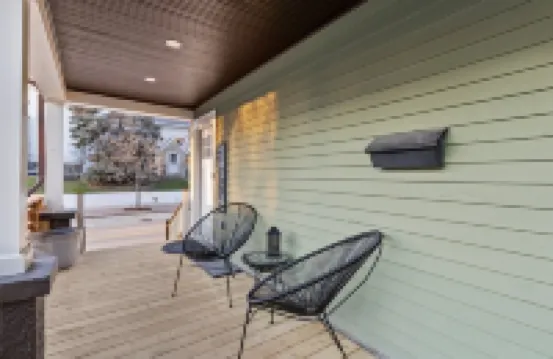 Live in Chic and Comfort: Experience Our Thoughtfully Designed 1 Bed with Loft! 日耳曼敦酒店