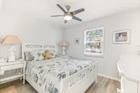 Beach Life, ground floor, quiet &clean. 2BR 2 Bath
