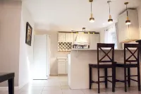 Cheerful 1-Bedroom on the eastside downtown