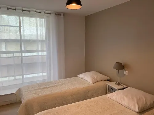 SEA VIEW, 50 M from the BEACH, Brand New Apartment 2 Bedrooms, PARKING, EVERYTHING ON FOOT! Hotels in Saint-Jean-de-Luz