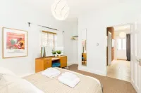 Fabulous 3 Bed Apartment with Private Courtyard