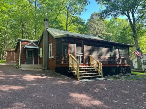 Cottage Close to Lake w Fireplace/FirePit/Wildlife