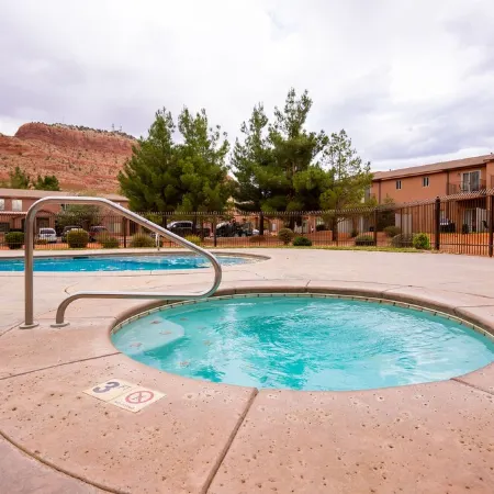 Desert Sanctuary in Kanab Near Zion, Bryce and Grand Canyon National Parks