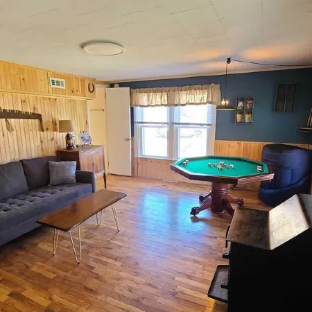 Wild Horse Lodge at Highland Hideaways near Grayson Highlands - Arcade/Theater