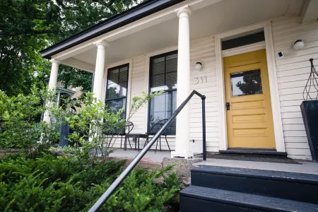 Modern Elegance & Historic Charm W7th / DT STP South Unit Отели рядом с достопримечательностью «Эксель-Энерджи-центр»