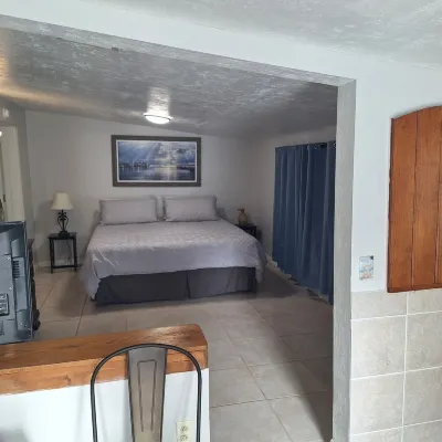 Lagoon shaped pool home with private back yard! Hotel in zona Aeroporto Municipale di Vero Beach