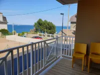 Apartment sea view & feet in the water