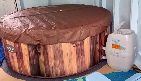 Tranquil Home in Beautiful Setting Отели рядом с достопримечательностью «Государственный университет Айова»