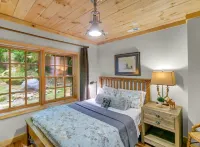 KnightFall-Luxury Cabin w/Waterfall in Backyard, Pet-Friendly, Private, Stunning