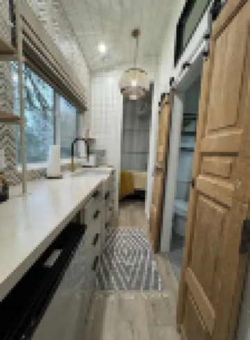 Little Wolf Tiny Home cozy, pet friendly, secluded