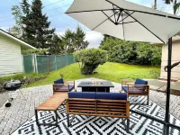 Centrally located, newly renovated home Hotels in Federal Way