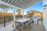 Paradise | Oceanview, Hottub, Shuffleboard, Bikes, Beach, Pool